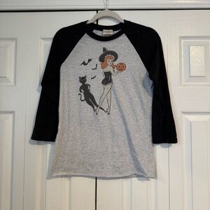 Mischief Made Size Small Raglan T